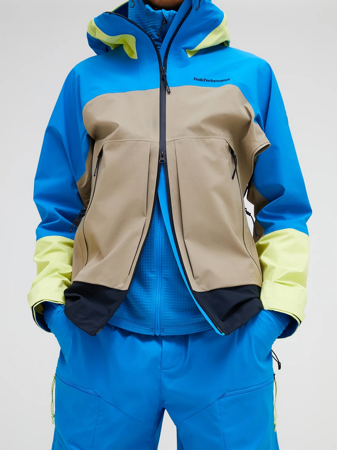 M Vislight Gore-Tex C-Knit Jacket (SS25) - Peak Performance